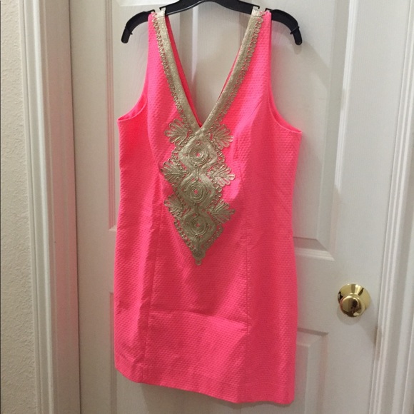 Lilly Pulitzer Dresses & Skirts - NWT Junie Shift Dress in Coral Reef Size 14